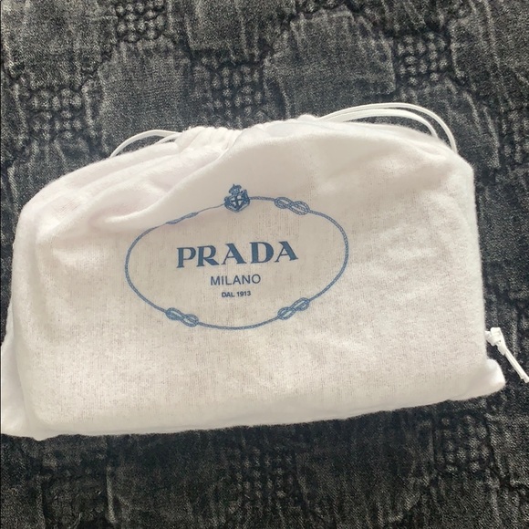 Red Prada bag! - Picture 8 of 12